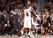 J9-蒂姆连续十场比赛得分超过关键助攻，快船挑战极限！的简单介绍